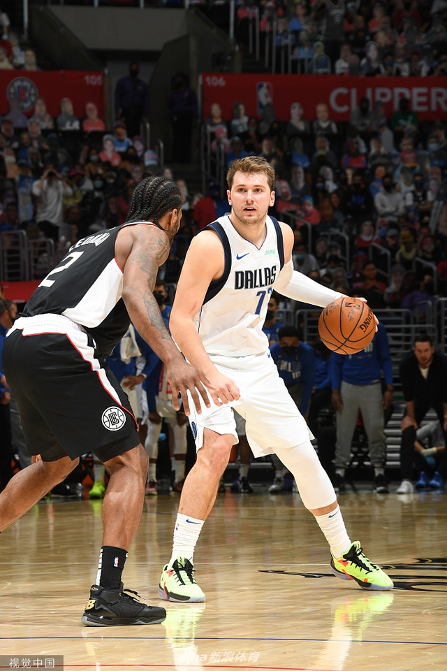 亮相无疑成 亮相无疑成